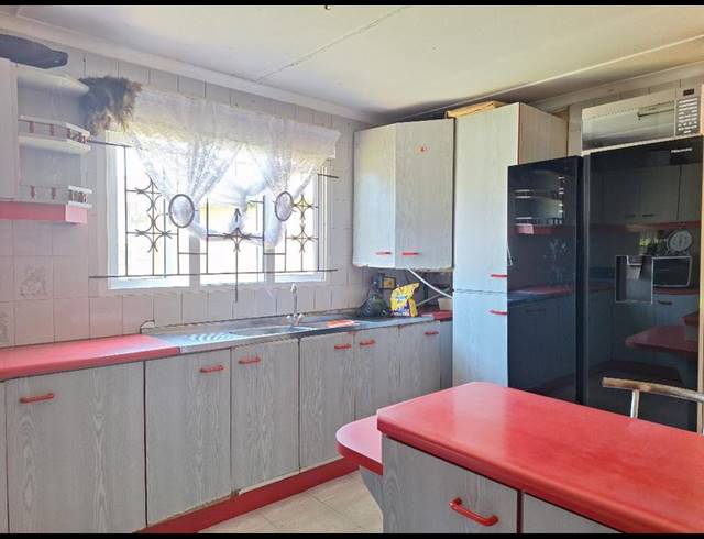 3 BEDROOM HOUSE FOR SALE IN ROSENEATH